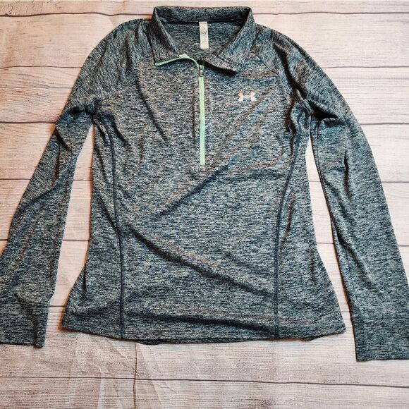 Under Armour Tops - Under Armour womens workout top Size medium.